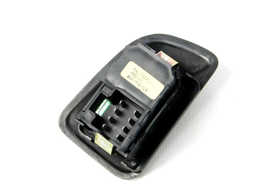03-06 CHEVY TAHOE SUBURBAN GMC YUKON DENALI LH REAR DOOR WINDOW SWITCH 4x4 SUV - Picture 2 of 2