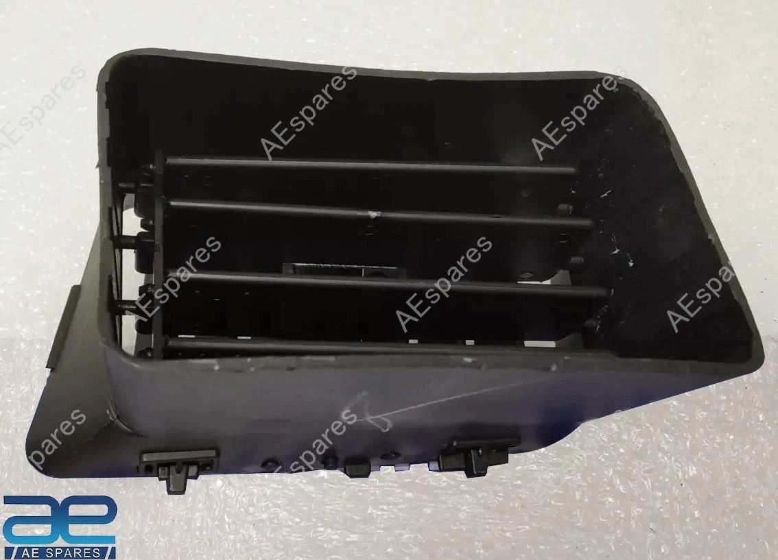 Louver, Center Air Vent RH For Suzuki Wagon R 2012-18 Wagon R Stingray 2013-16 view 2