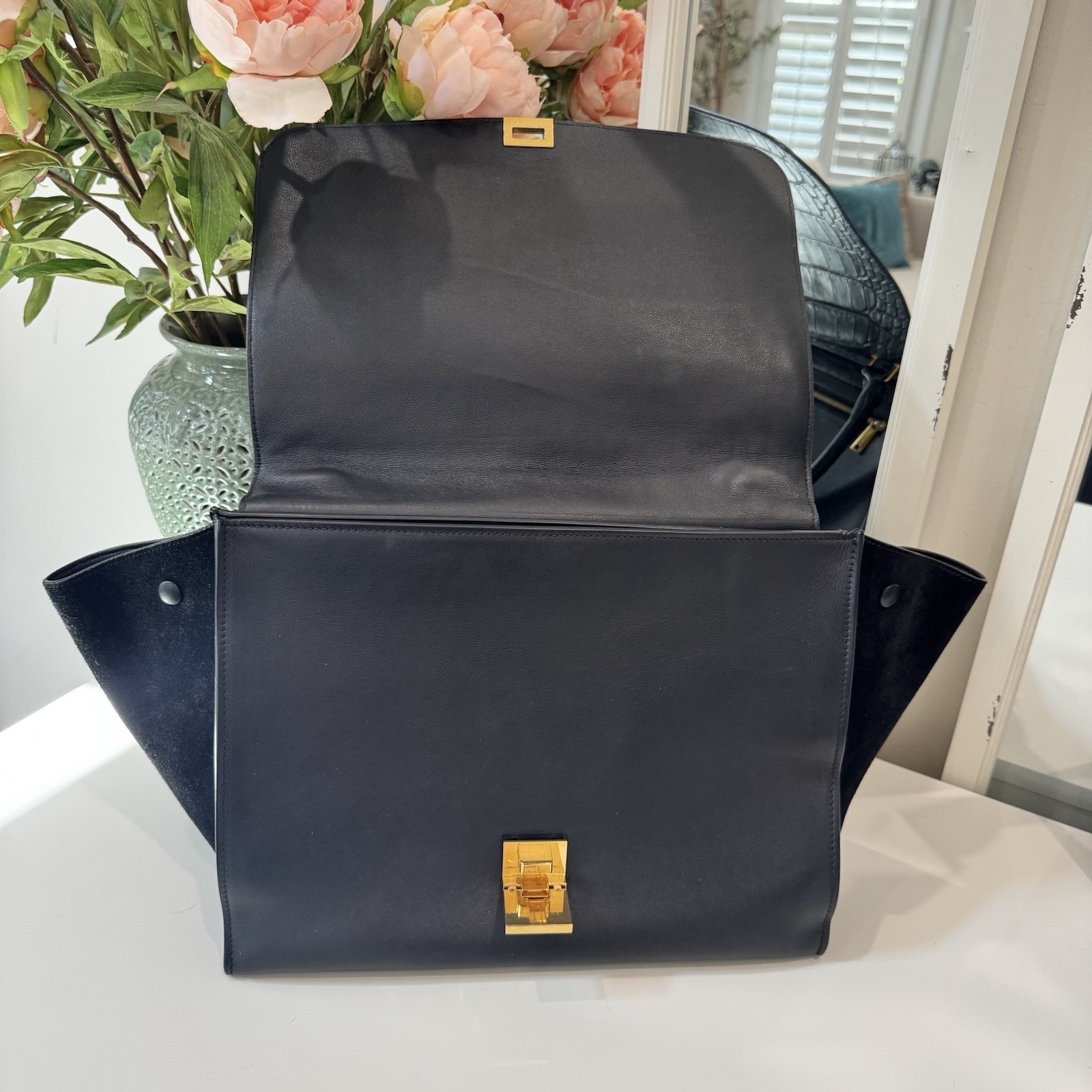 Celine Trapeze Large Black Croc Embossed Leather and Suede Top HandBag image 6