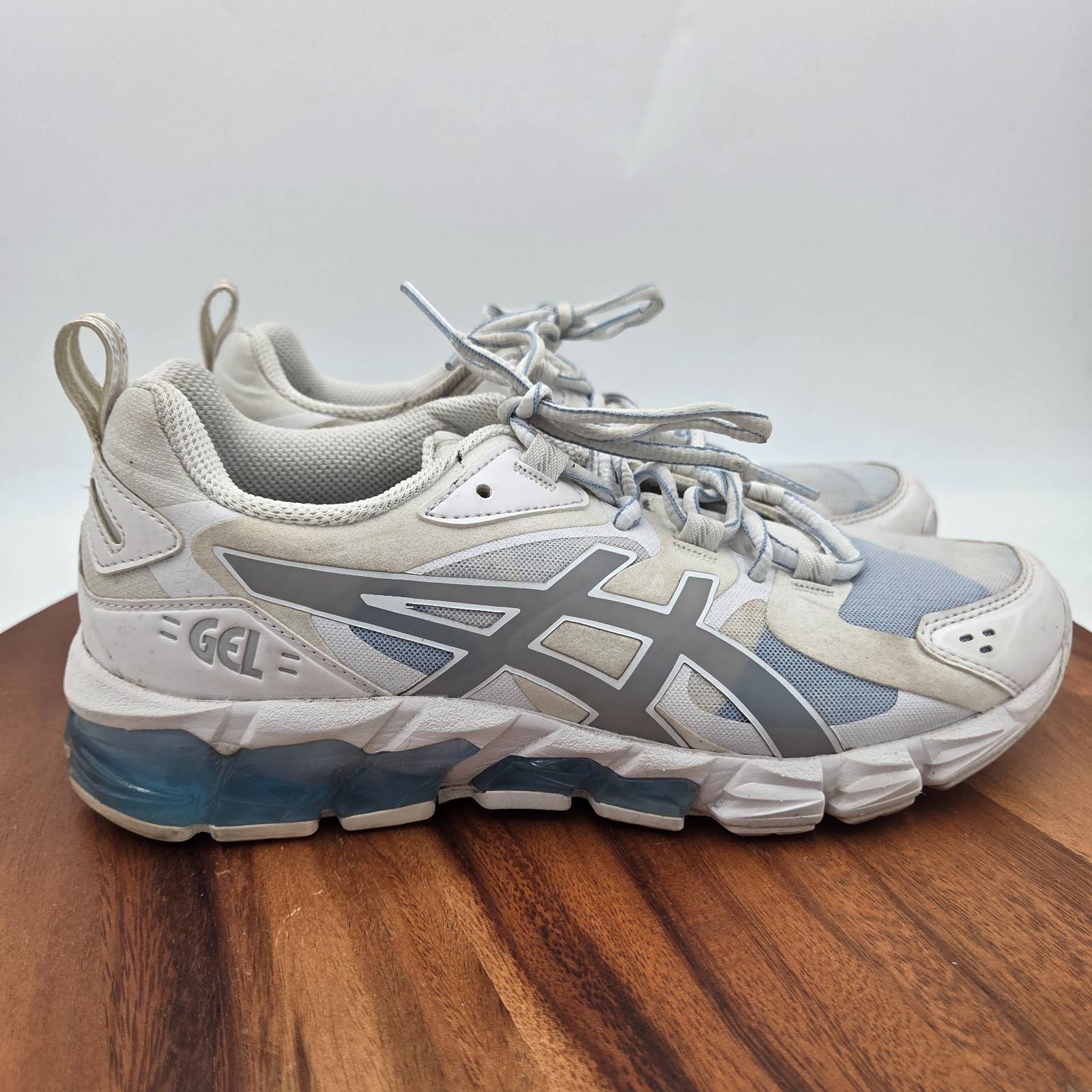 Size 8.5 - Asics Gel Quantum 180 White Periwinkle Blue Women