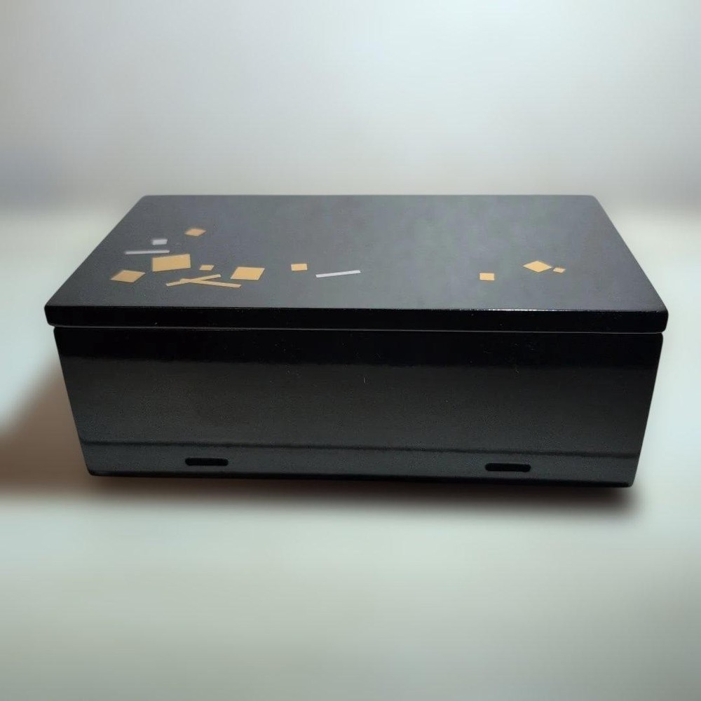 Jubako Bento Box Japanese Lacquerware Jubako black gold pattern