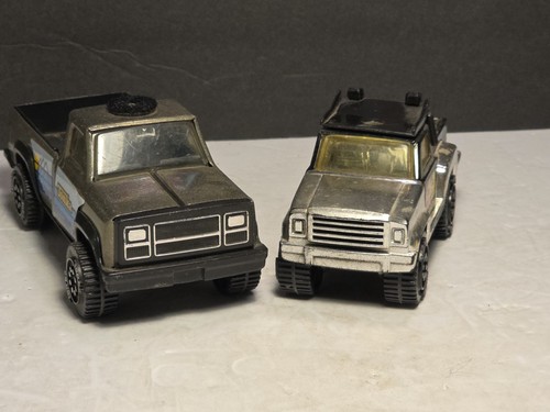 2 Vintage Metal Tonka 4x4 Pick Up Trucks - Picture 2 of 12