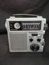 Eton FR-300 A/M F/M TV1 TV2 Siren Red Light Flash Light, Crank ,Battery Operated