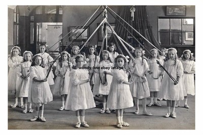 rp15080 - Young Girls around a Maypole - print 6x4