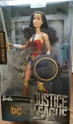 barbie justice league wonder woman figure