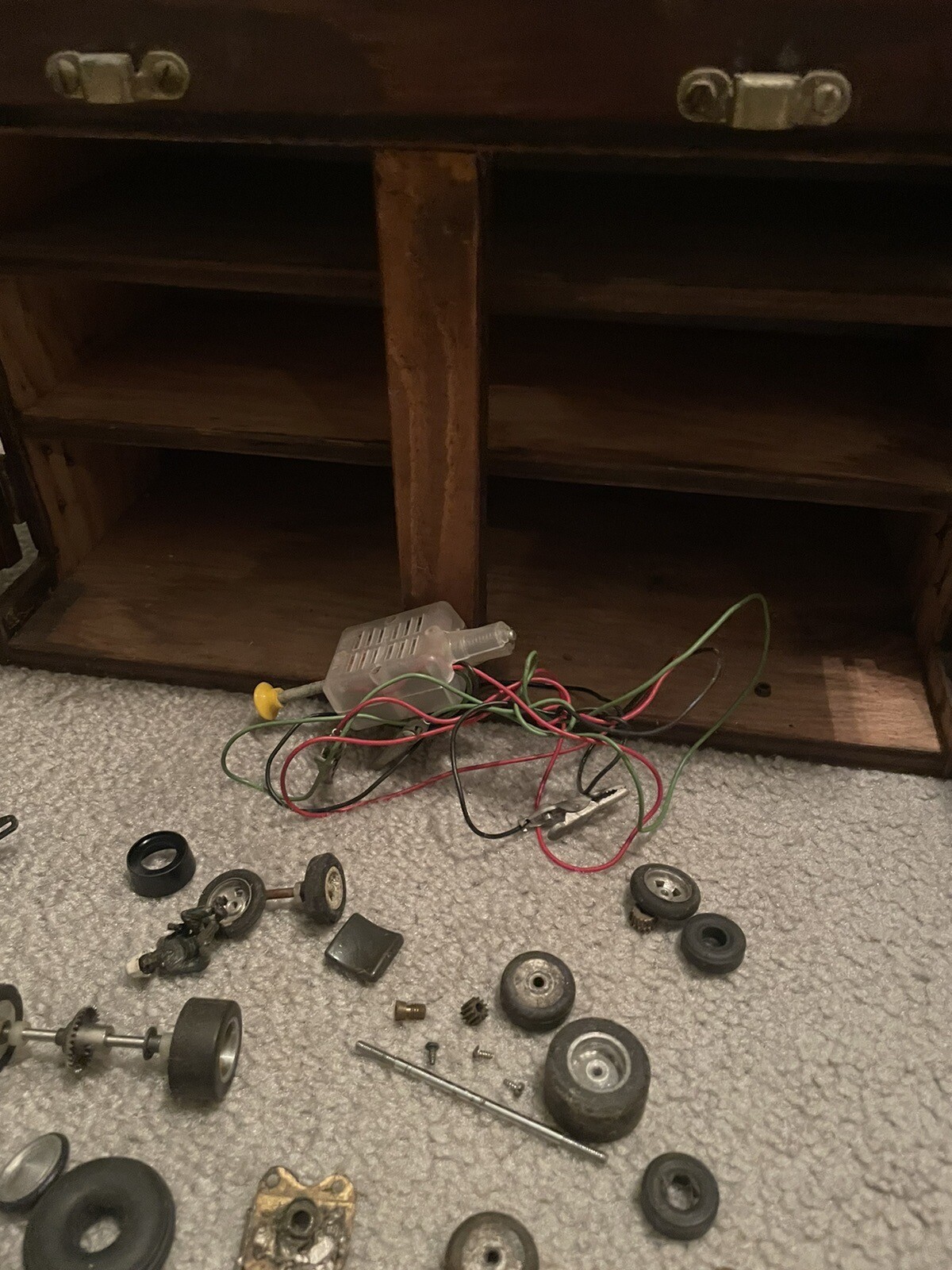 VINTAGE SLOT CAR PARTS W/ WOODEN SLOT CAR CARRY CASE eBay