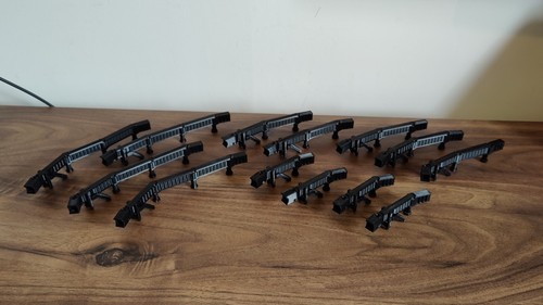 3x WIDEBODY AIR JET BRIDGE Gates Grey/White/Black 1:400 Scale Airport Diorama - Picture 12 of 12