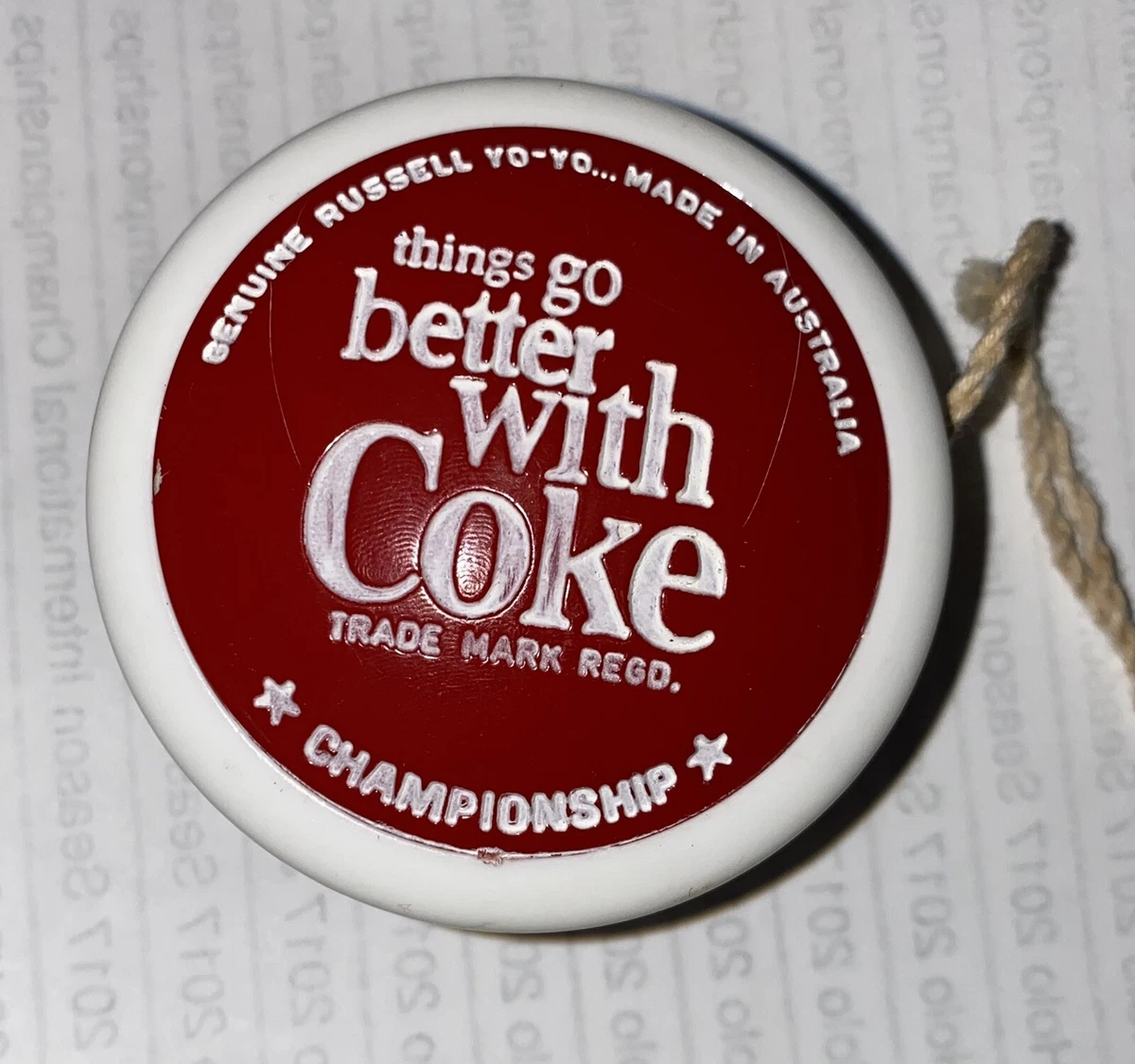 RARE 1967 VINTAGE RUSSELL RED COCA COLA YOYO. MADE IN AUSTRALIA