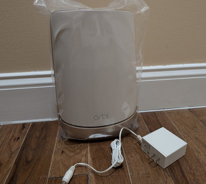 *New* NETGEAR Orbi RBSE960 Satellite AXE11000 Quad-Band WiFi 6E Mesh Network