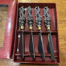 Arthur Court Grape Spreaders ~ Set of 4 with Box