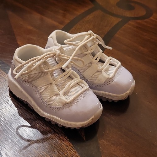 Jordan Air Jordan Baby/Toddler Low Top Sneaker US 5C EU 21 White purple violet