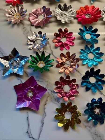 75 Vtg Tin Foil Christmas Tree Light Reflector Covers C-7 Starburst Flower Round - Image 2 of 4