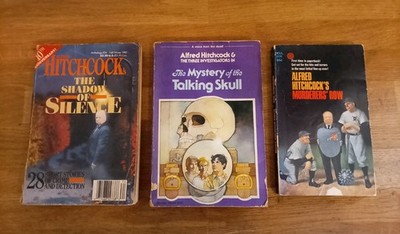 BOOK - Bundle X3 Vintage Alfred Hitchcock Mysteries Paperback Books Collection