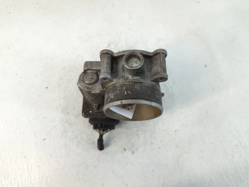 Carrocería del acelerador Volvo V60 2015-2016 QGNDT Foto 3 de 4