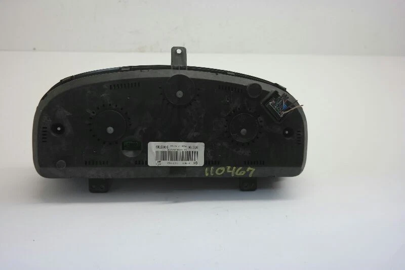 2009 Saturn Vue Speedometer Instrument Cluster OEM 20781784 Tested 195K Miles Foto 2 de 4