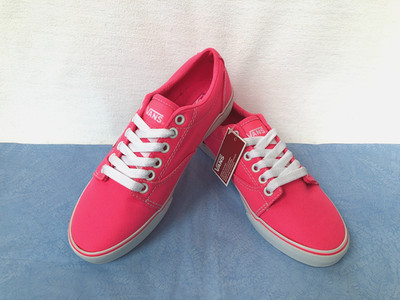 NIB VANS Kress Canvas Athletic SNEAKERS Skate Shoes~Women Sz 6~Neon Pink/Wte~NEW