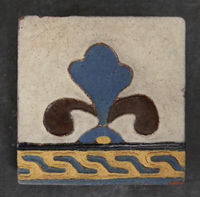 Floral Tile by Malibu Vintage California Cuenca
