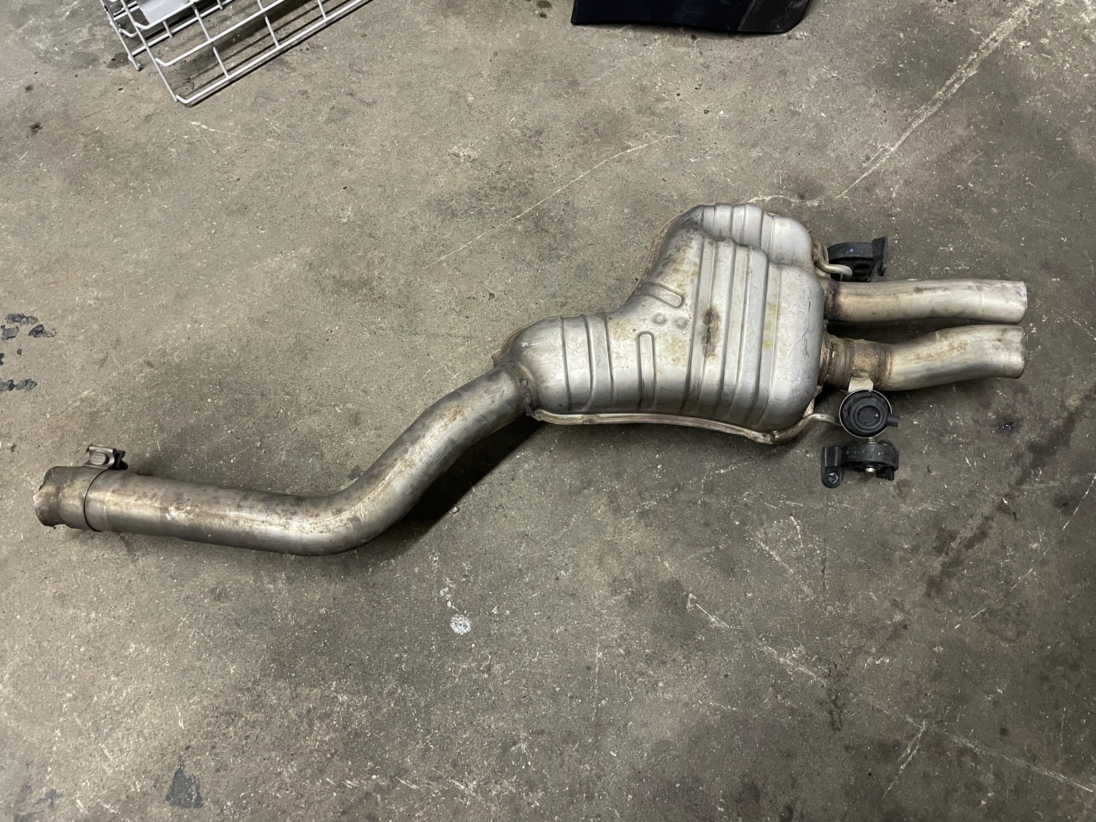 06-13 Bentley Continental Flying Spur Rear Left Driver Exhaust Muffler 10K MILES