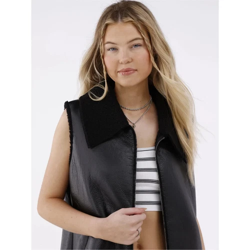 Women's Faux Leather Vest With Faux Shearling Lining, Black Size L/XL - Picture 9 of 22