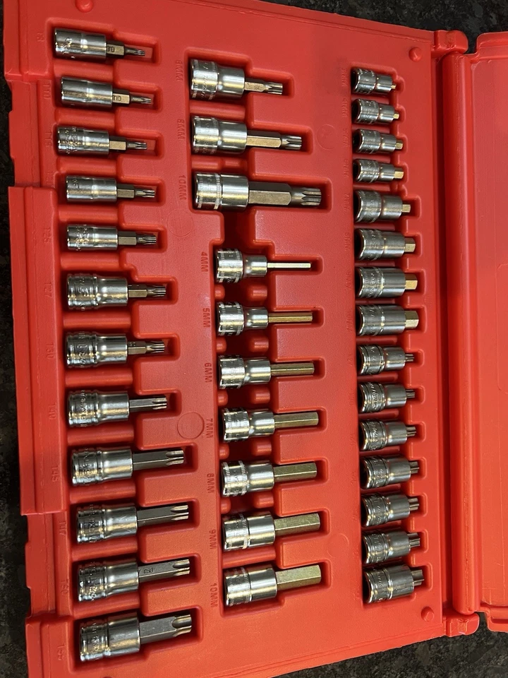 NEW Snap On 37-Piece Combination Drive Socket Set TORX/Hex 237HEXTORXST RRP£1100 - Image 2 of 3