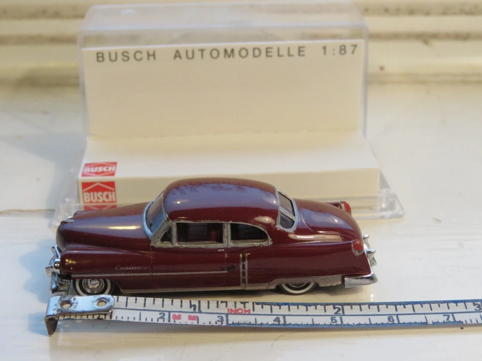 Busch Cadillac'52 Coupe, maroon 1/87 HO scale, boxed - Image 4 of 4