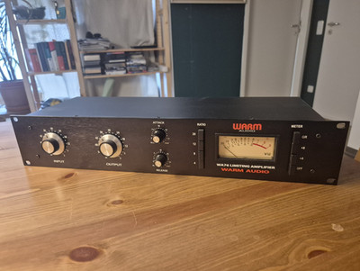 Warm Audio WA76 Limiting Amplifier Kompressor/Limiter 1-Kanal VU-Meter 2HE