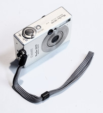 Canon PowerShot SD110 Digital Camera ELPH Untested for Parts