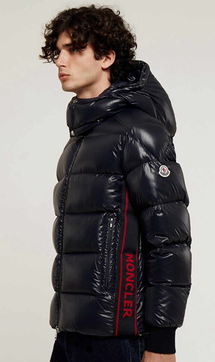 MONCLER Lunetiere down Jacket in Navy Blue. AUTHENTIC. NEW MONCLER Lunetiere down Jacket in Navy Blue. AUTHENTIC. NEW