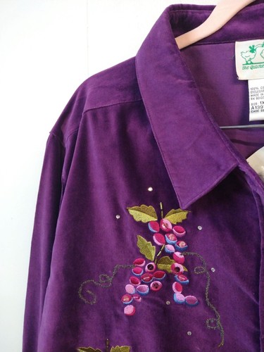 QUacker Factory WM Plus 1X NWT Purple Velour Embroidered Grapes Long Sleeve Top - Picture 3 of 7