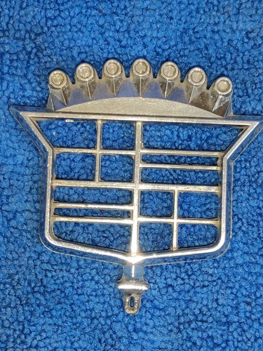 1970s Cadillac Deville El Dorado Coupe Skeleton Hood Ornament Crest Emblem - Picture 3 of 7