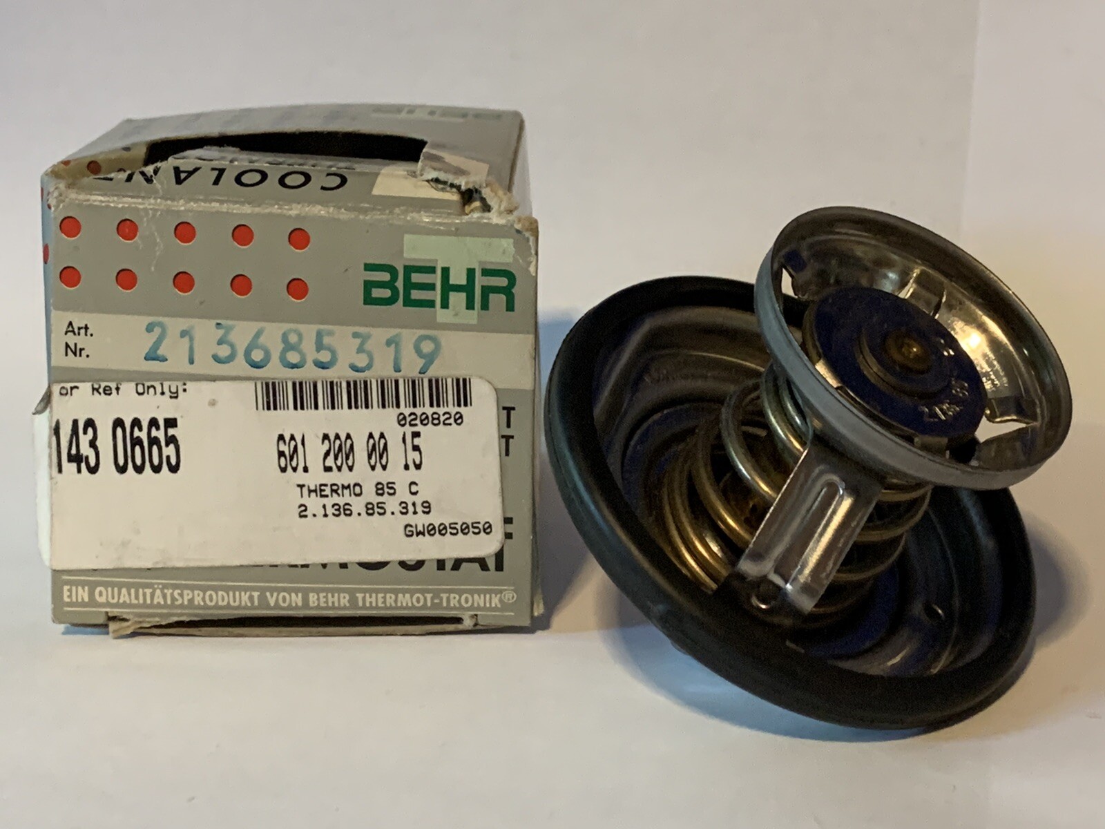 Mercedes Benz E300 BEHR W201 W124 Engine Coolant Thermostat 6012000015