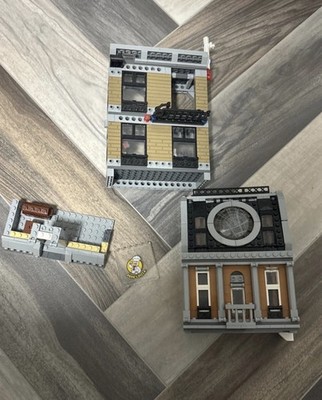 LEGO Sanctum Santorum Showdown (set 76108) nicht vollständig