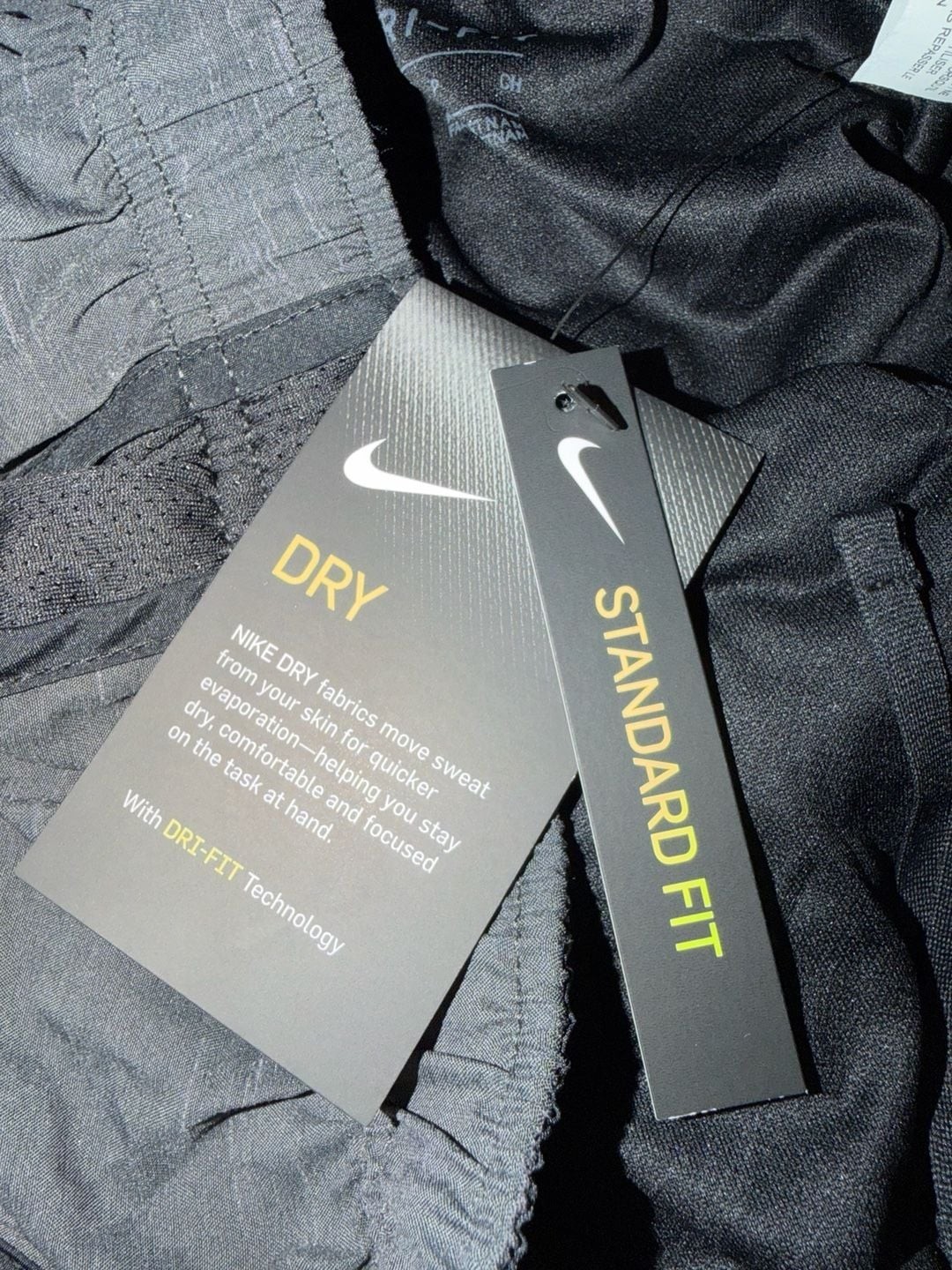 Nike Women's Tempo Dry-FIT Running Shorts Black/Dark Grey Heather (DB4487-083), photo 4