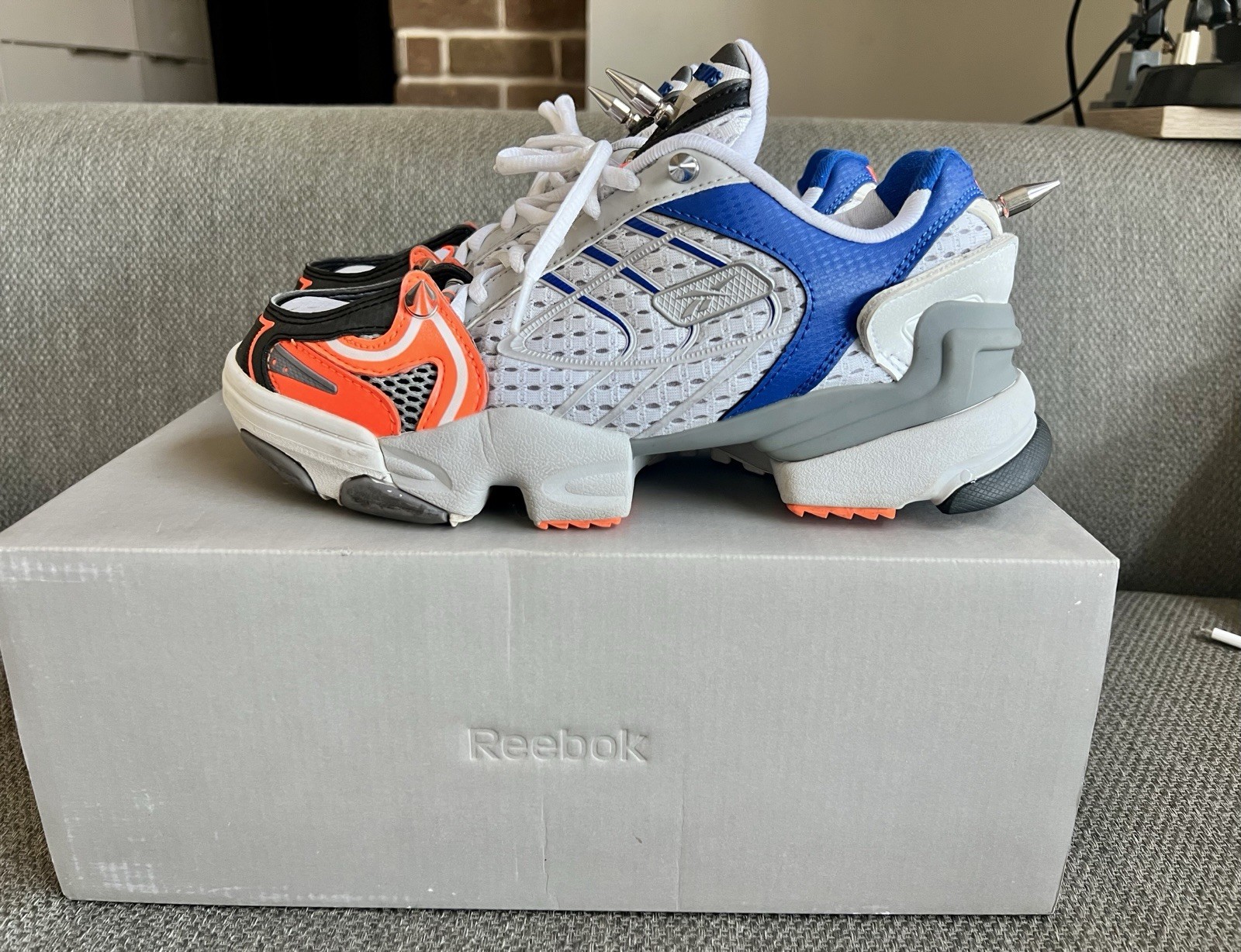 Vetements X Reebok Wmns Spike Runner 400 Rubber-Trimmed Mesh