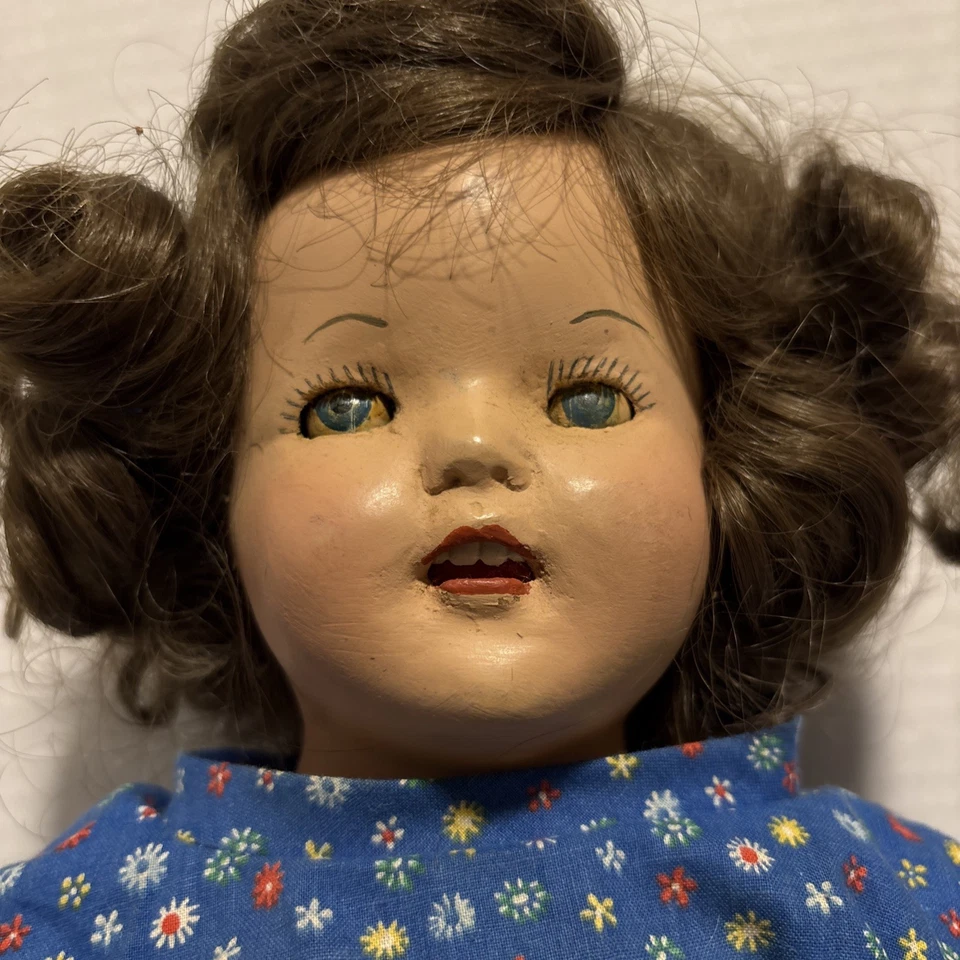 Muñeca Ojos Dormitorios Sin Marca con Dientes Antigua De Colección Plástico Duro Con Cuerpo Suave. Foto 2 de 4