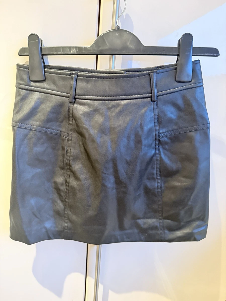 Minifalda Bershka de cuero sintético Xs negra para mujer