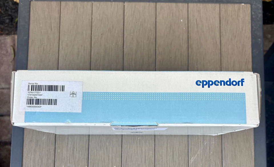 Eppendorf Varispenser 2 Bottle-Top Dispenser 10-100 mL - Image 3 of 4