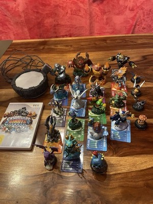 Skylanders Giants Wii 20 Figures + Portal