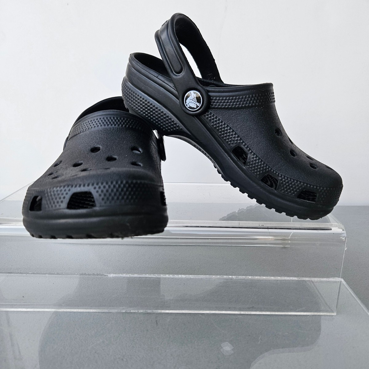Crocs Unisex Child Kids Classic Clogs Black Kids size M-1/W-3