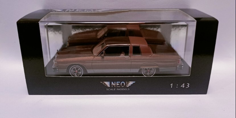 NEO 1/43 Bonneville ポンティアック ボンネビル 1980 WOW Pontiac Bonneville Brougham 2 Door 1980 Brown Met 1:43