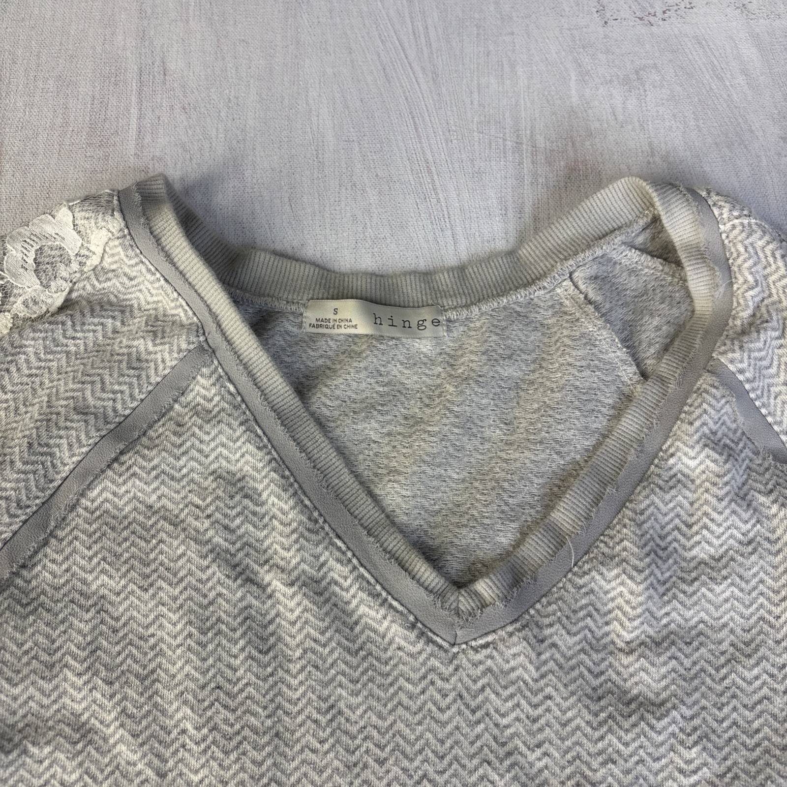 Hinge Women's Size  small gray Pullover Sweater L… - image 6