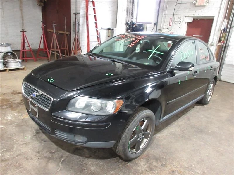 WASHER BOTTLE Volvo V50 S40 04 05 06 07 08 09 10 1053101 - Image 4 of 4