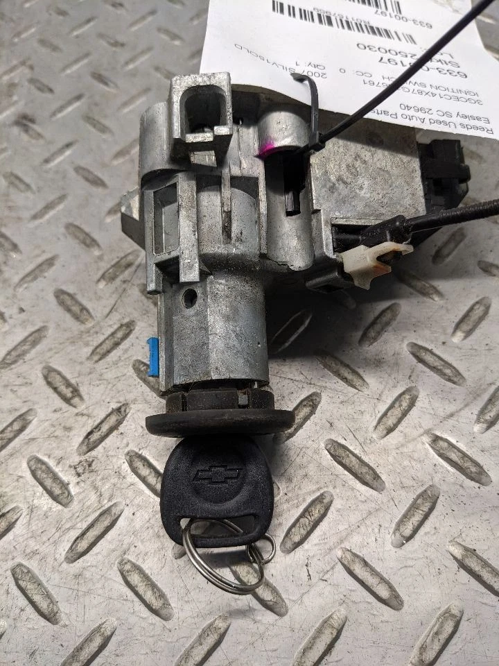 Ignition Switch Fits 02-09 ENVOY 1157959 - Image 2 of 4
