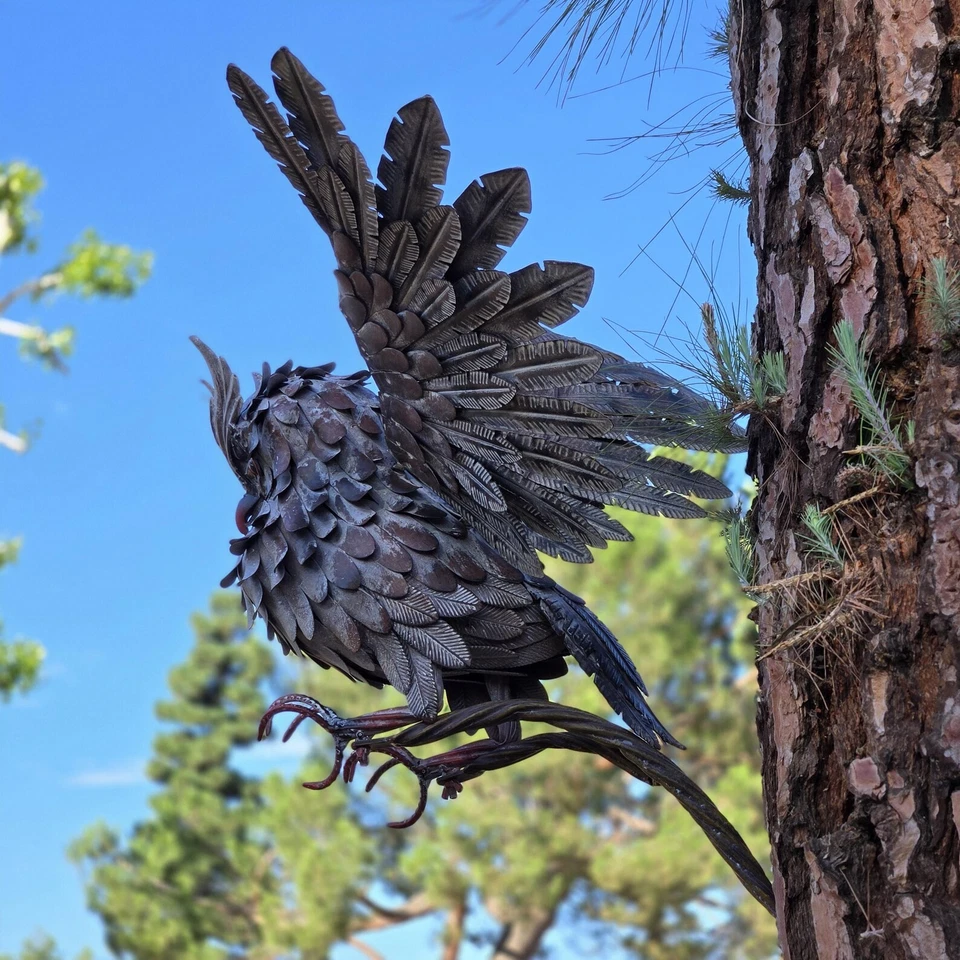 Escultura de búho de metal rústico arte de jardín artesanal con alas extendidas hilo Foto 4 de 4