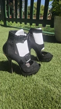 Bakers Encore Black Stilleto Heels Size 7.5 Leather Upper Platform 