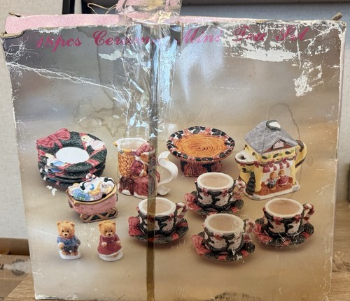 90s Vintage Mini Tea Set Christmas Bears 18 Pcs Creamer Sugar Bowl Cups Saucers - Picture 13 of 13