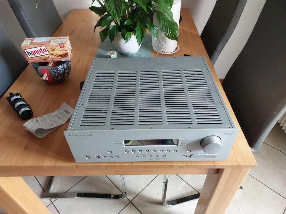 Amplificatore 7.1 Cambridge Audio Azur 640r - Immagine 2 di 4