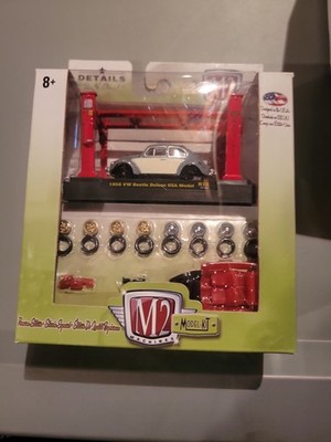 M2 Machines Model Kits 1956 VW Beetle Deluxe grey/white R12 17-04 Volkswagen Bug