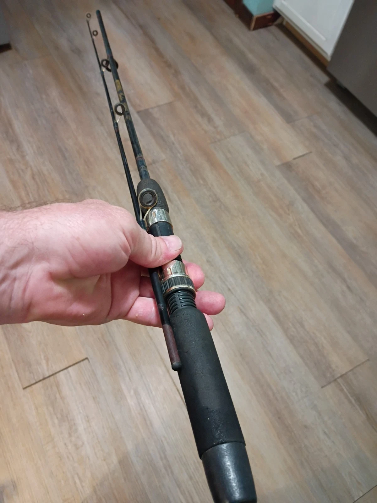 Mitchell series graphite powered m500uls 2 to 8 lb 5 and 1/2 ft fishing rod nice
Opens in a new wind