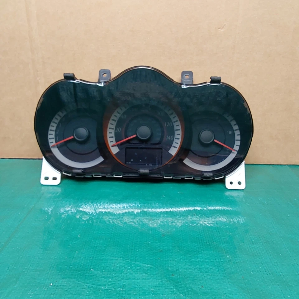 2010 Kia Forte KOUP SX 2.4L Speedometer Instrument Gauge Cluster OEM 94031-1M041 - Image 2 of 4